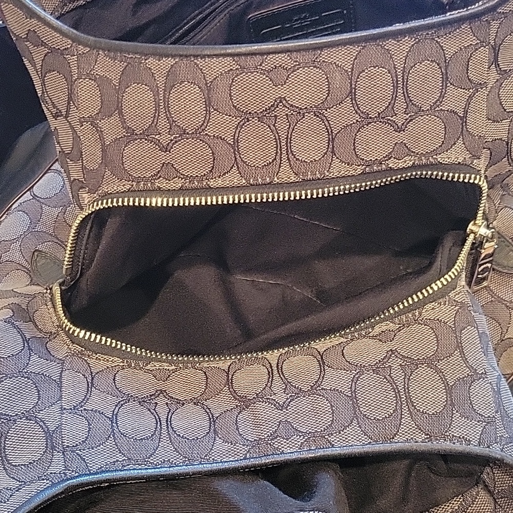 Coach large handbag silver hardware - Picture 12 of 14